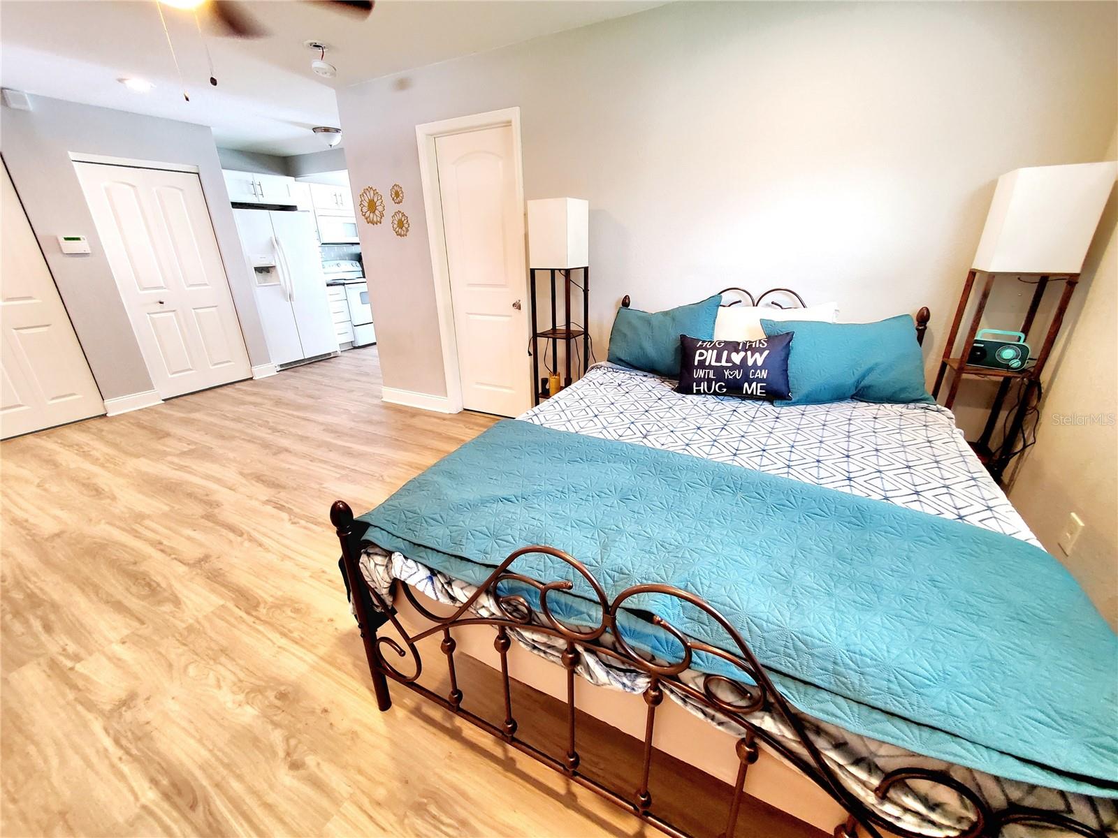 GUEST: BEDROOM AREA