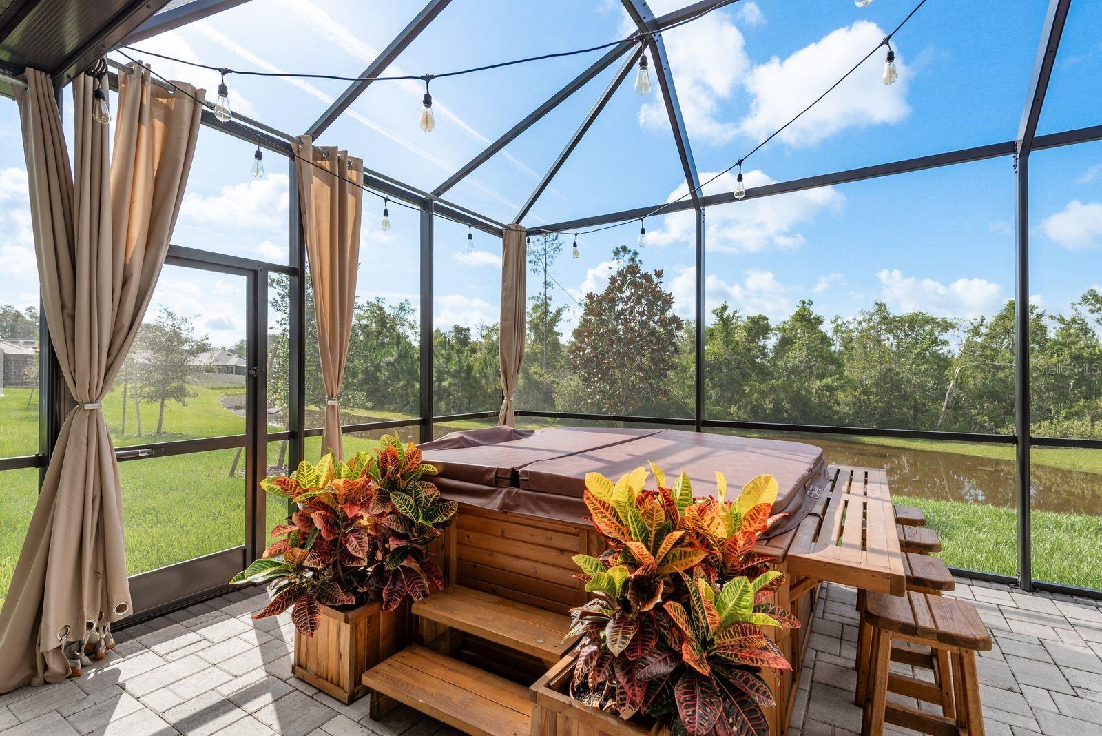 Screened lanai with hot tub