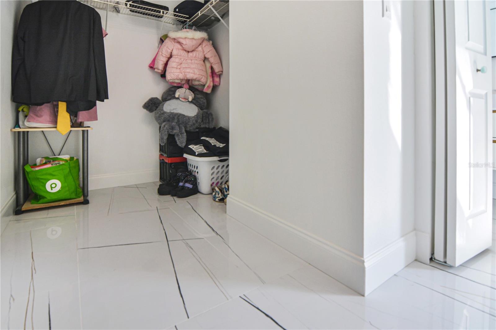 Walking Closet