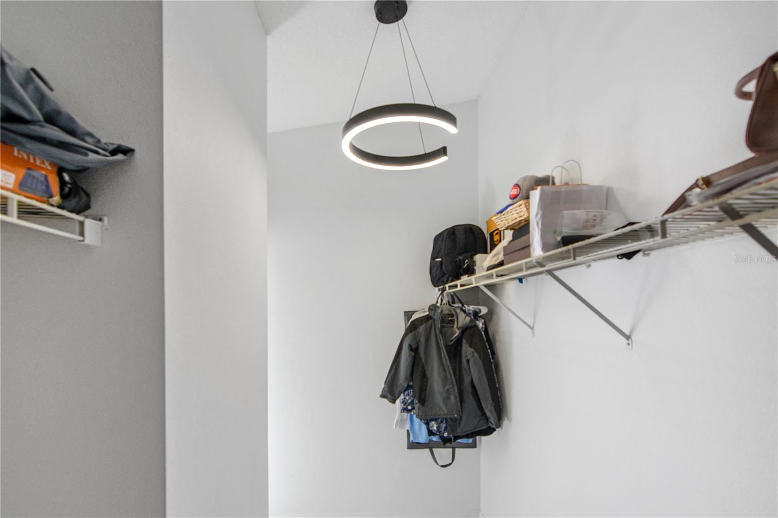 Walking Closet