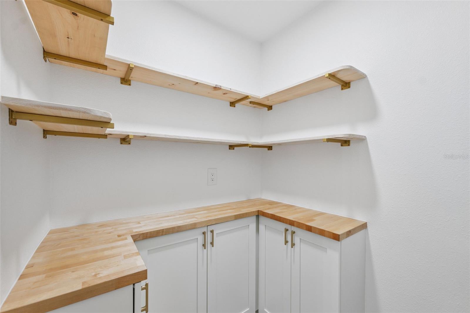 walk in pantry