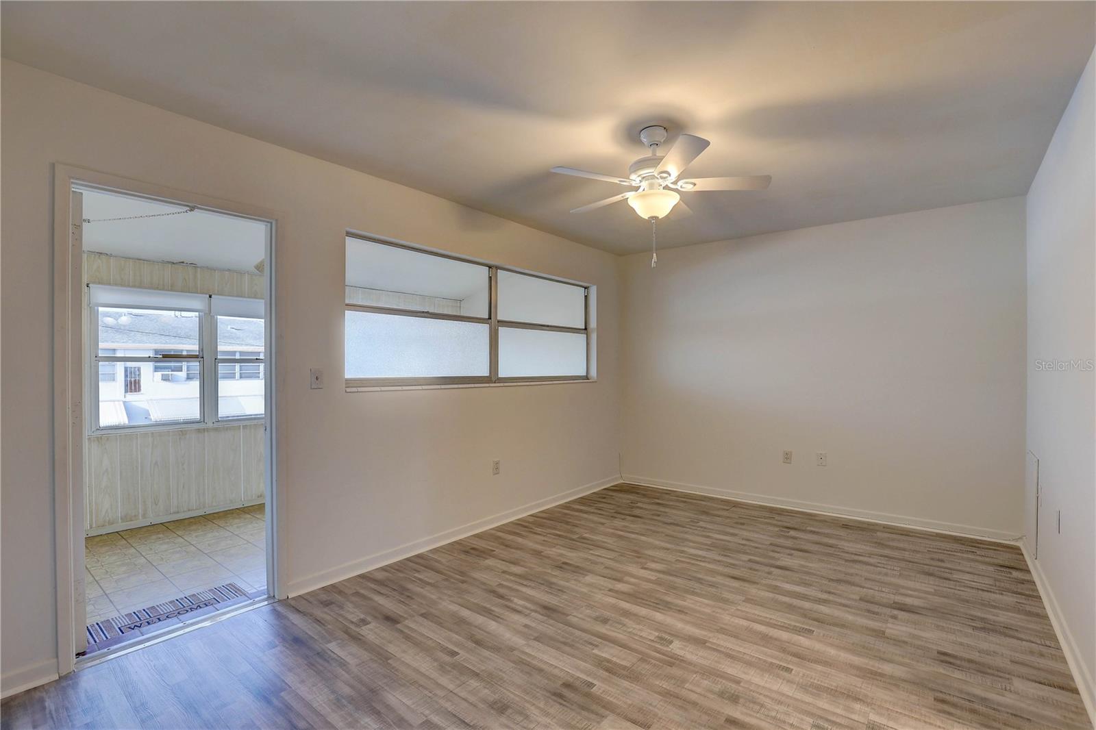 Opening from the bedroom to the Florida room