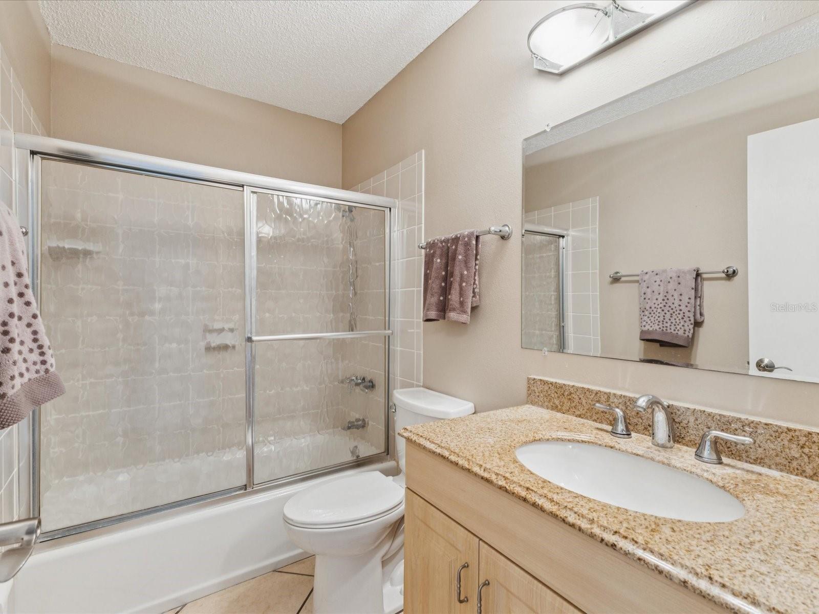 Upstairs full bathroom