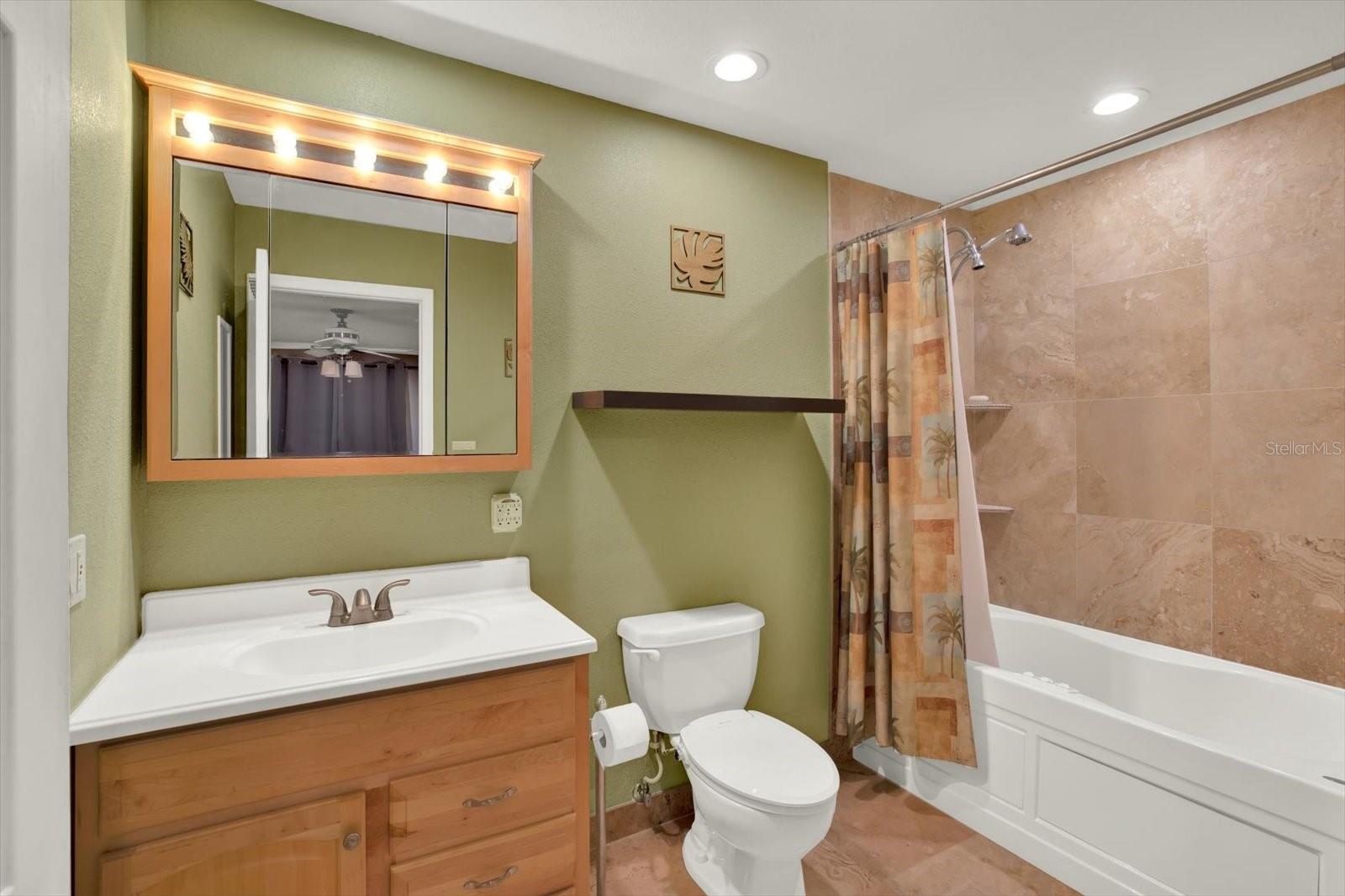 Primary Bathroom w/ spa tub
