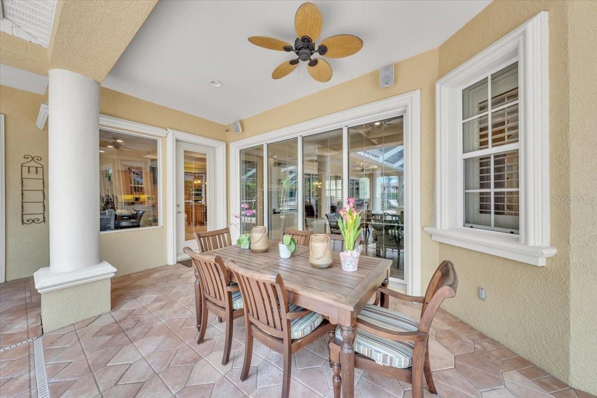 Seamless indoor-outdoor living starts here!