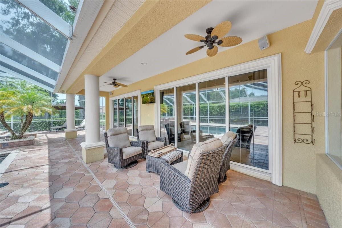 A tranquil lanai made for morning coffee or evening wine!