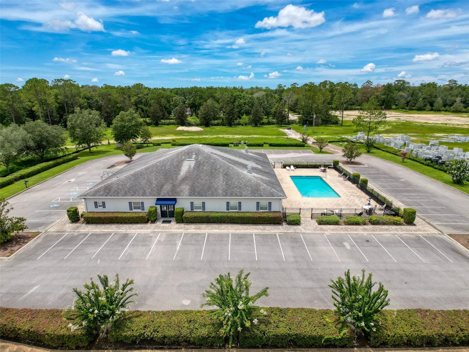 Community Amenities - Clubhouse & Pool