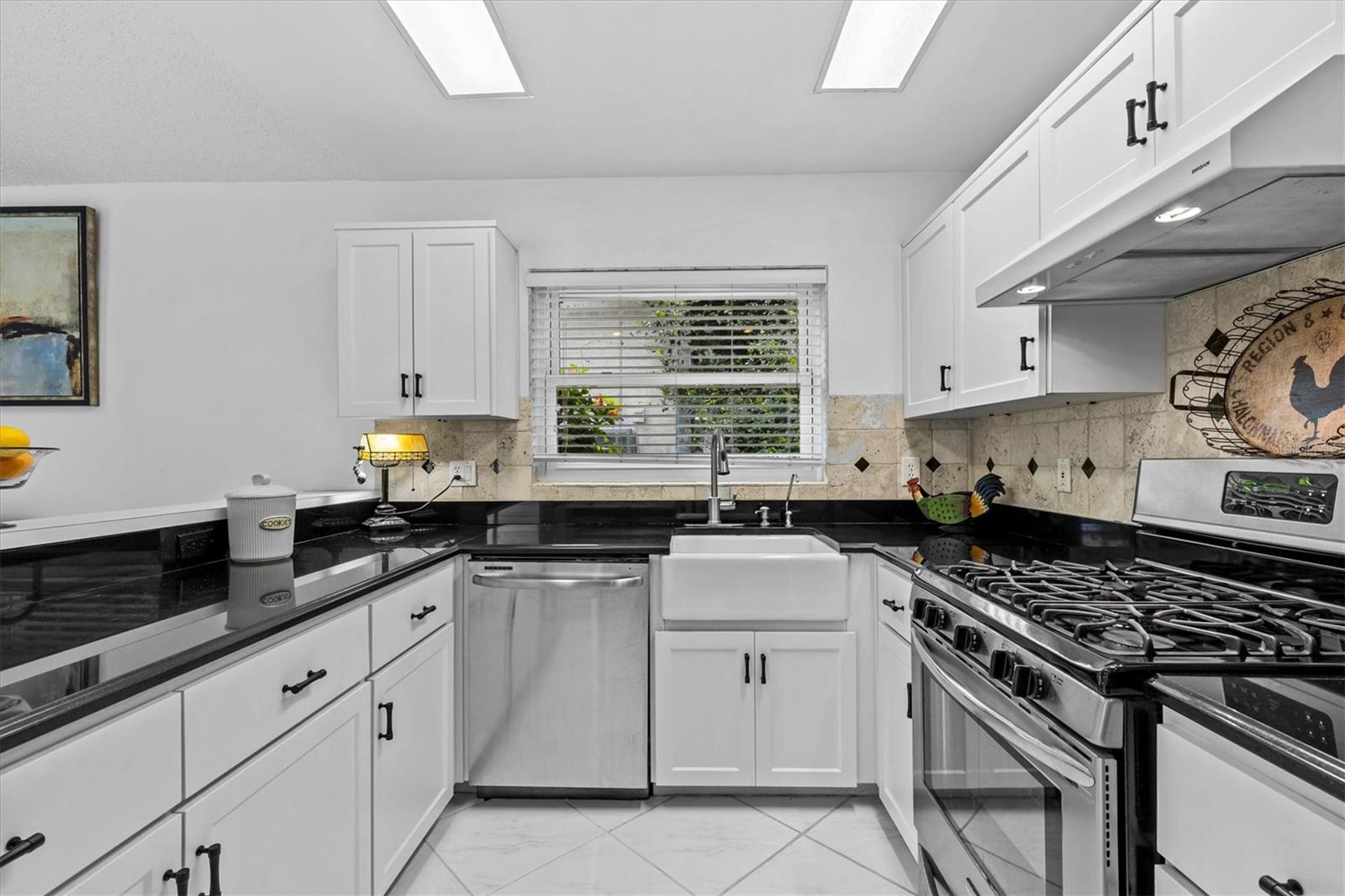 Gas stove