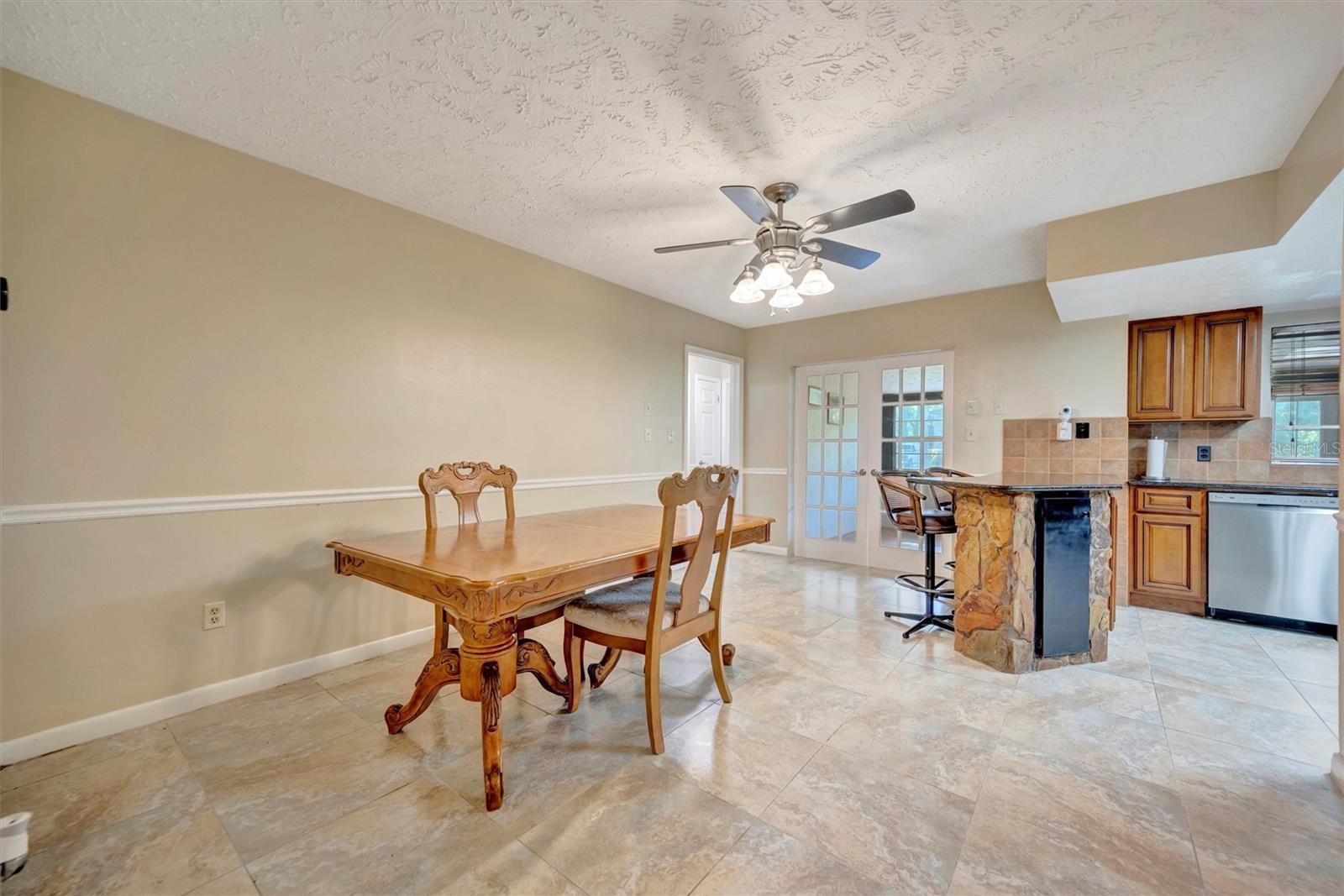 Breakfast Nook adjacent to Kitchen