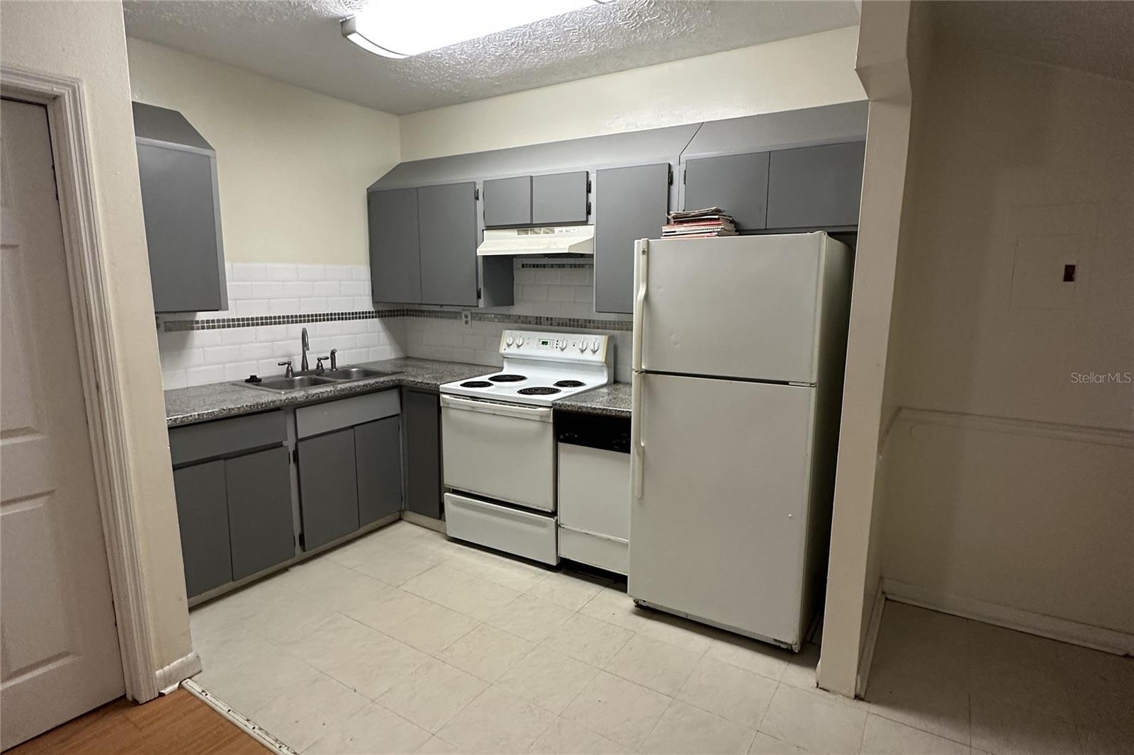 Unit B Kitchen
