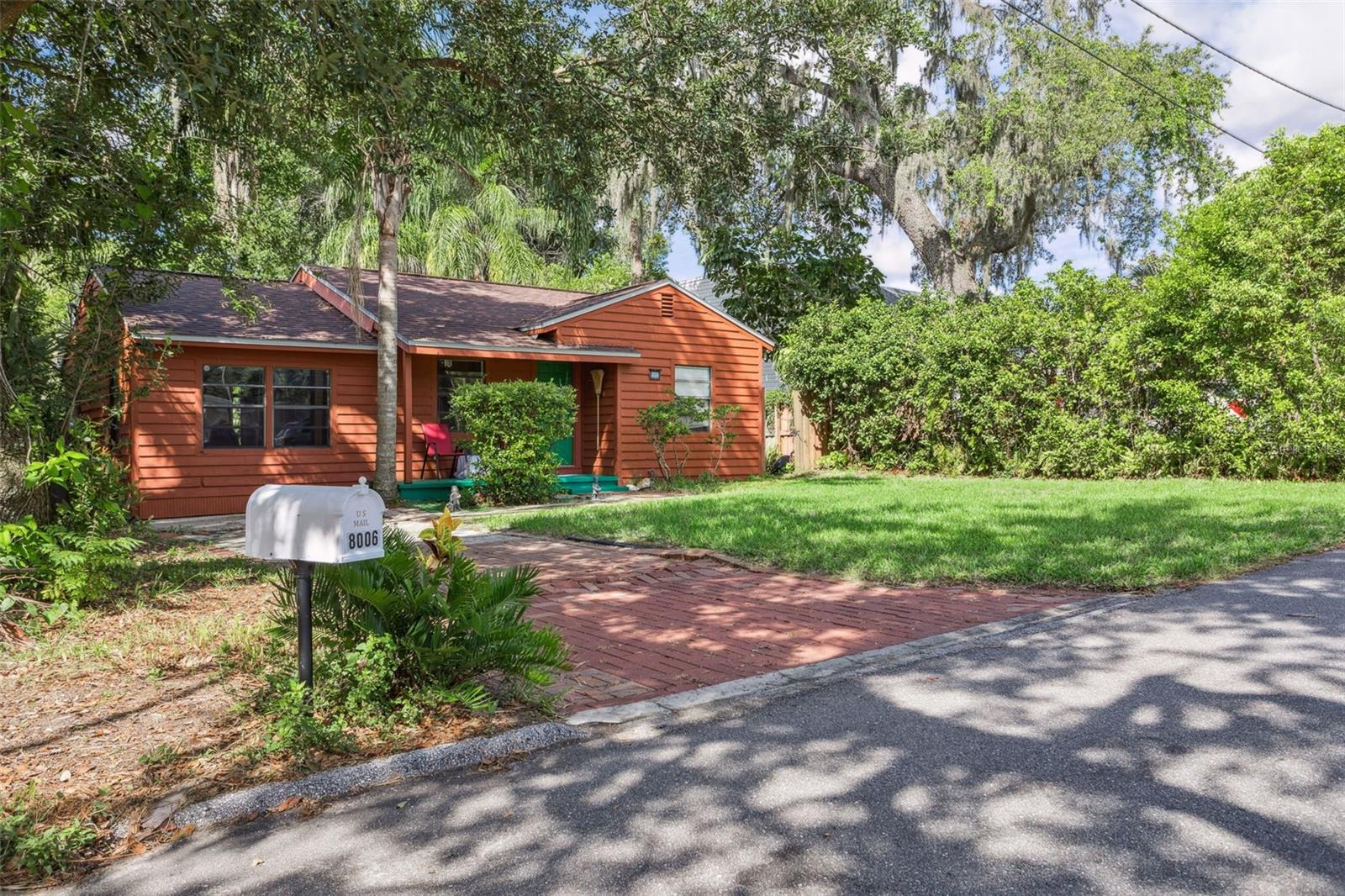 8006 Temple Place