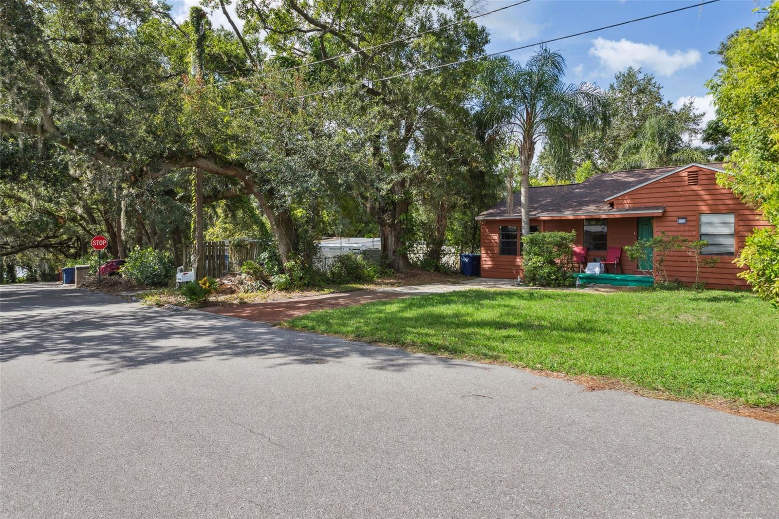 8006 Temple Place
