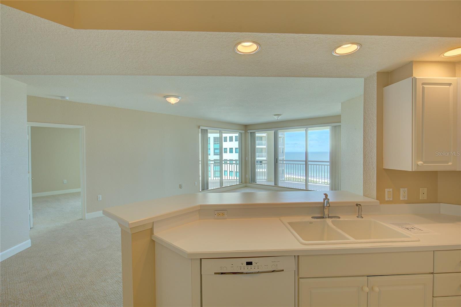 Gulf views while you wash dishes!