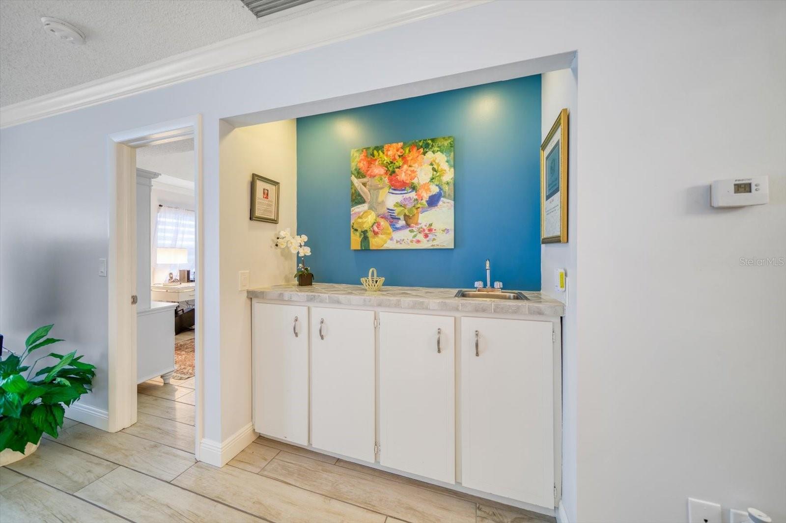 Wet bar