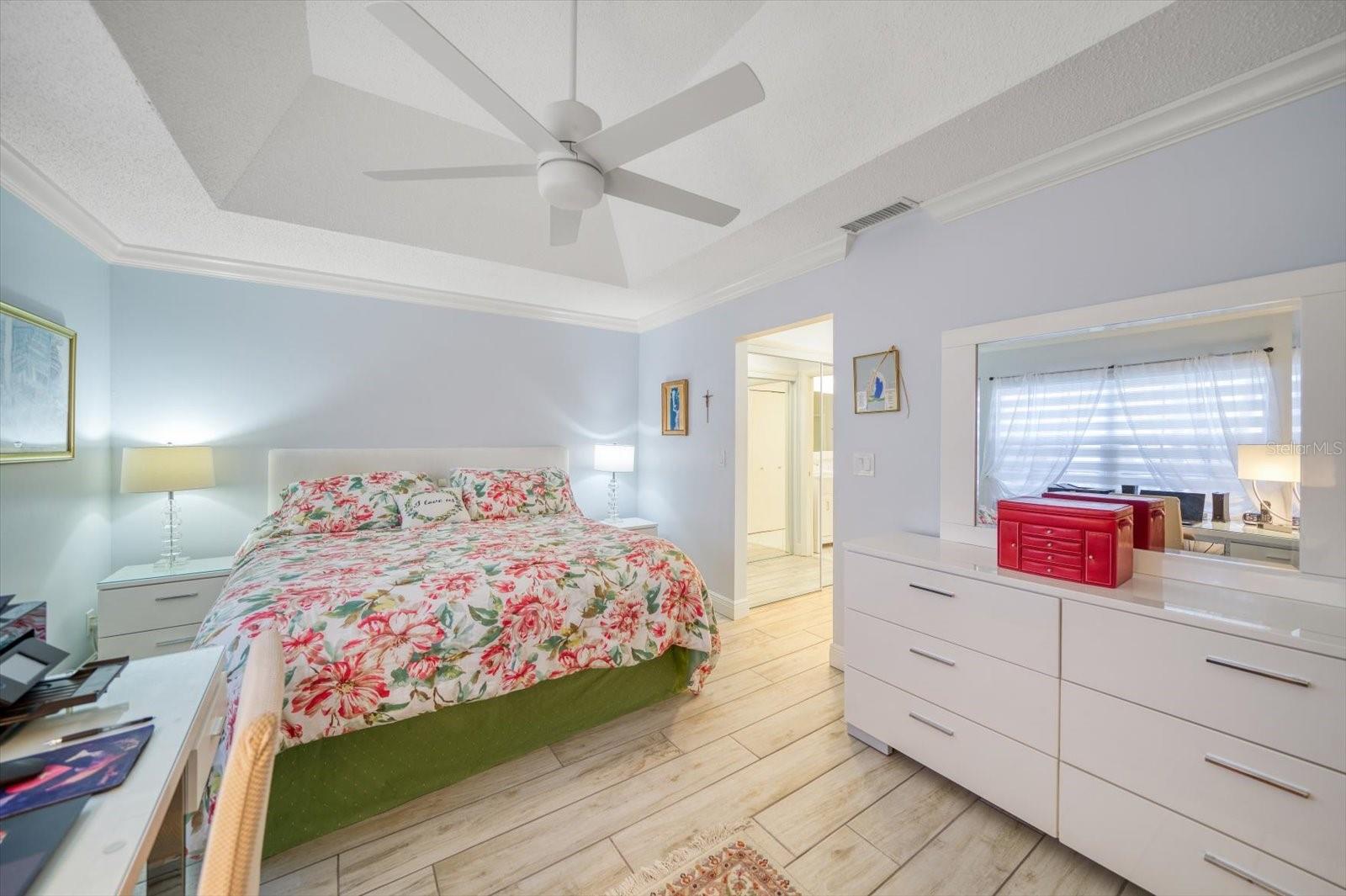 Master Bedroom to En-Suite Bathroom and Closets