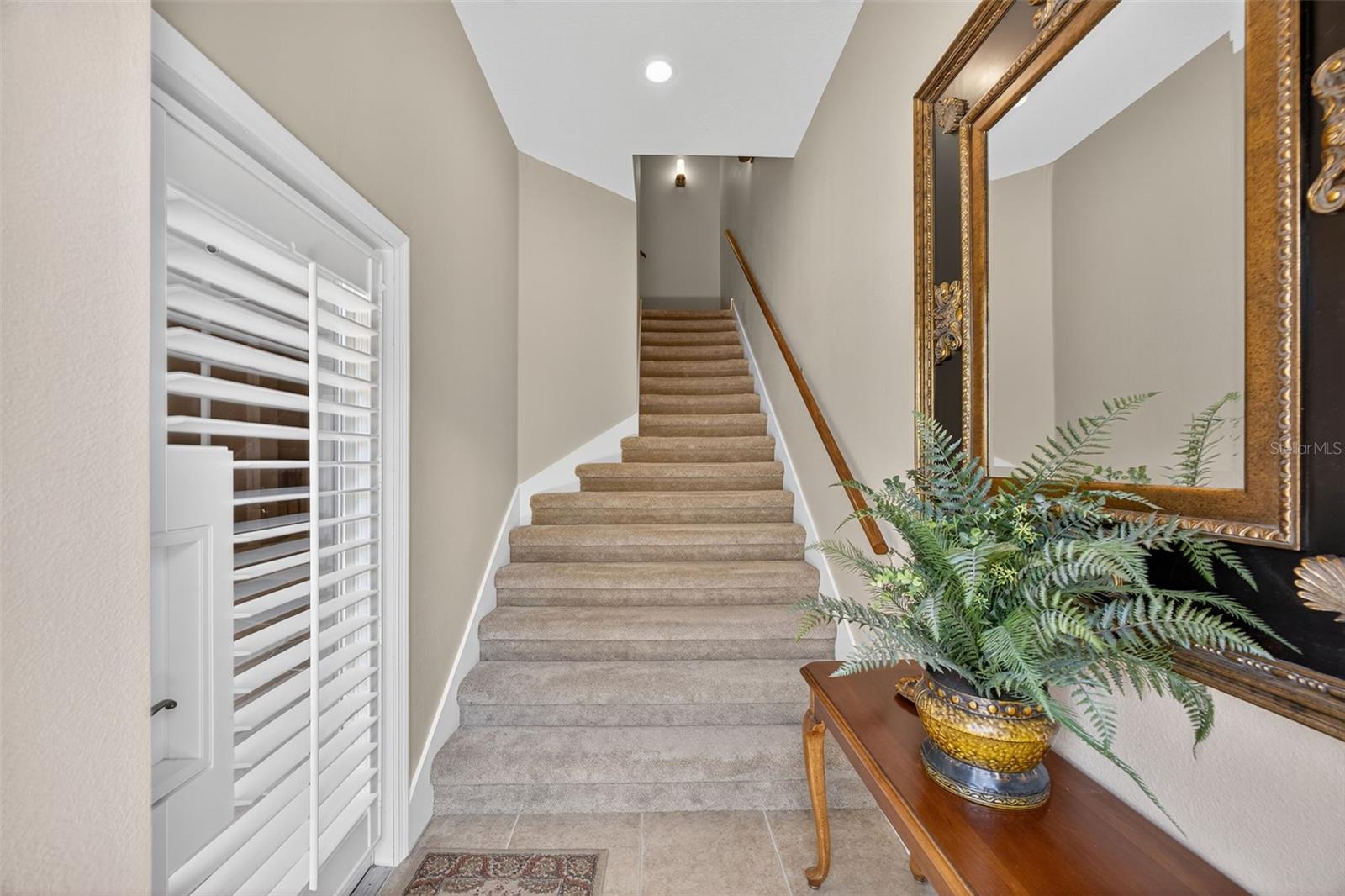 Front Entrance - Stairs