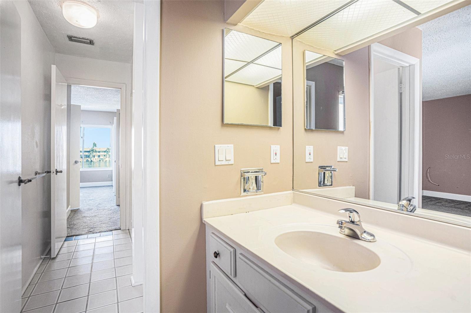 Private sink area for bedroom 2