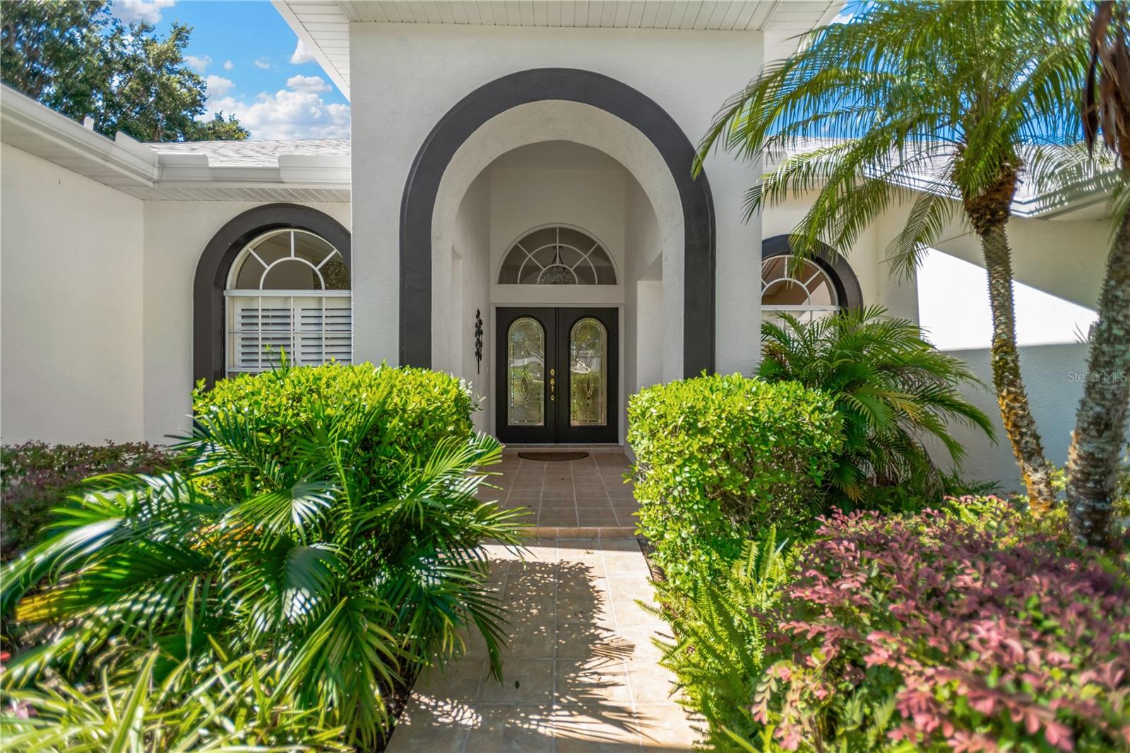 Closer look at the double glass door entry makes moving in so much easier as well as letting in natural light.