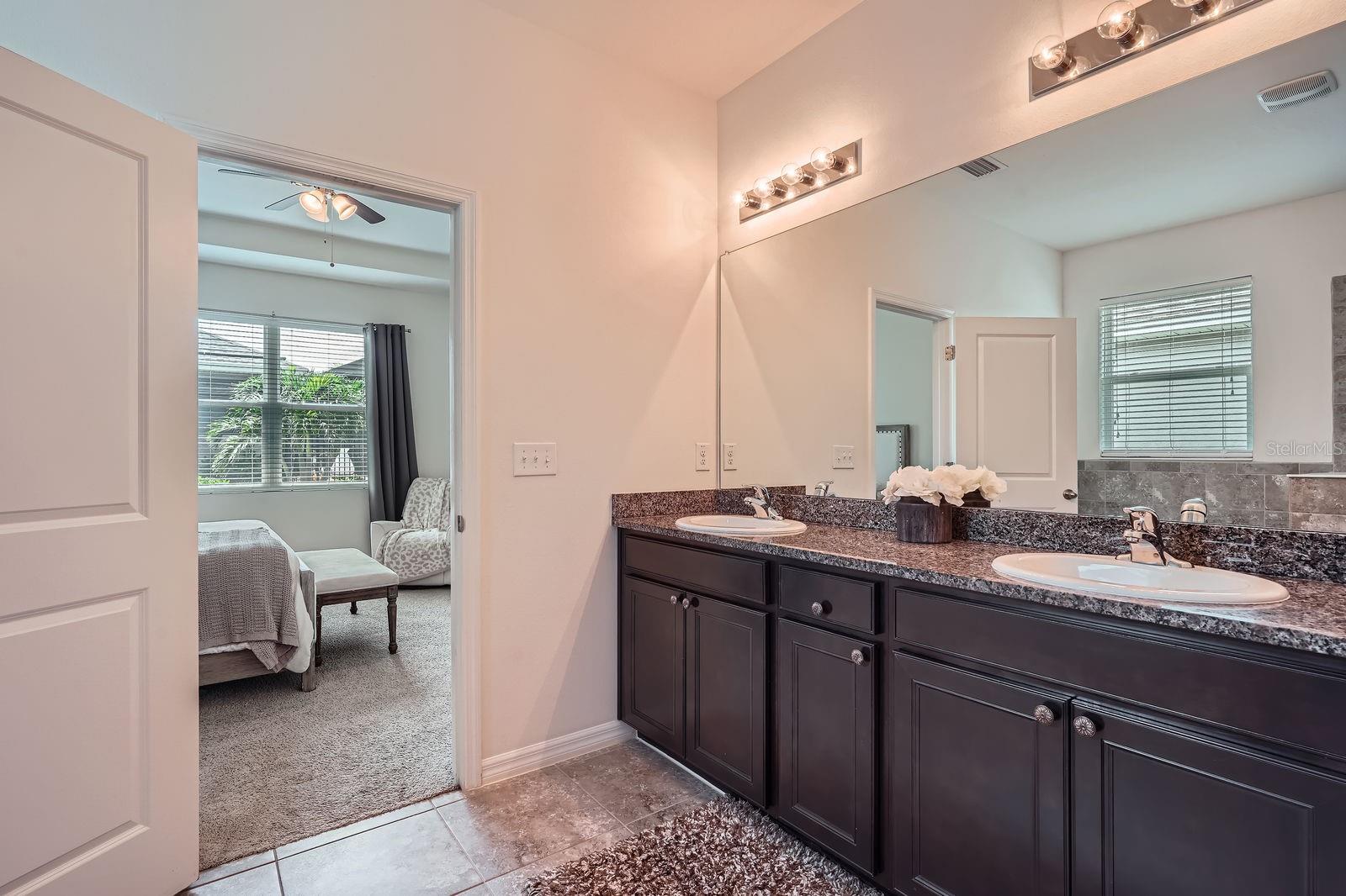 6307 Shadowlake Dr - Primary Bathroom