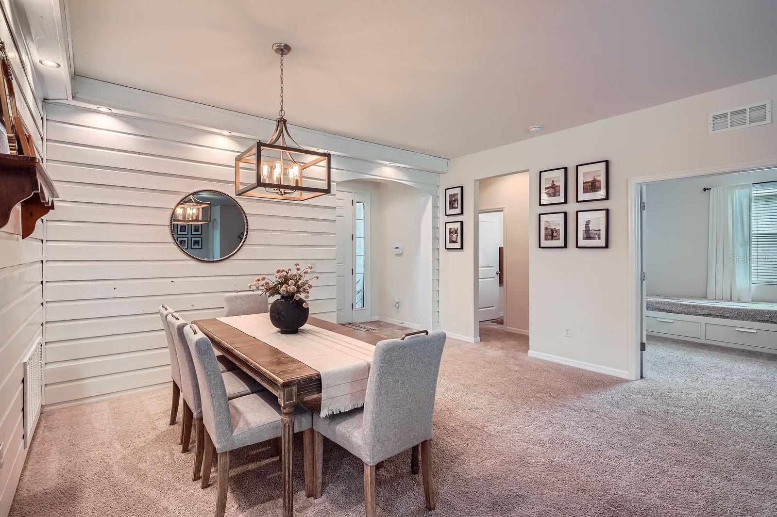 6307 Shadowlake Dr - Dining Area