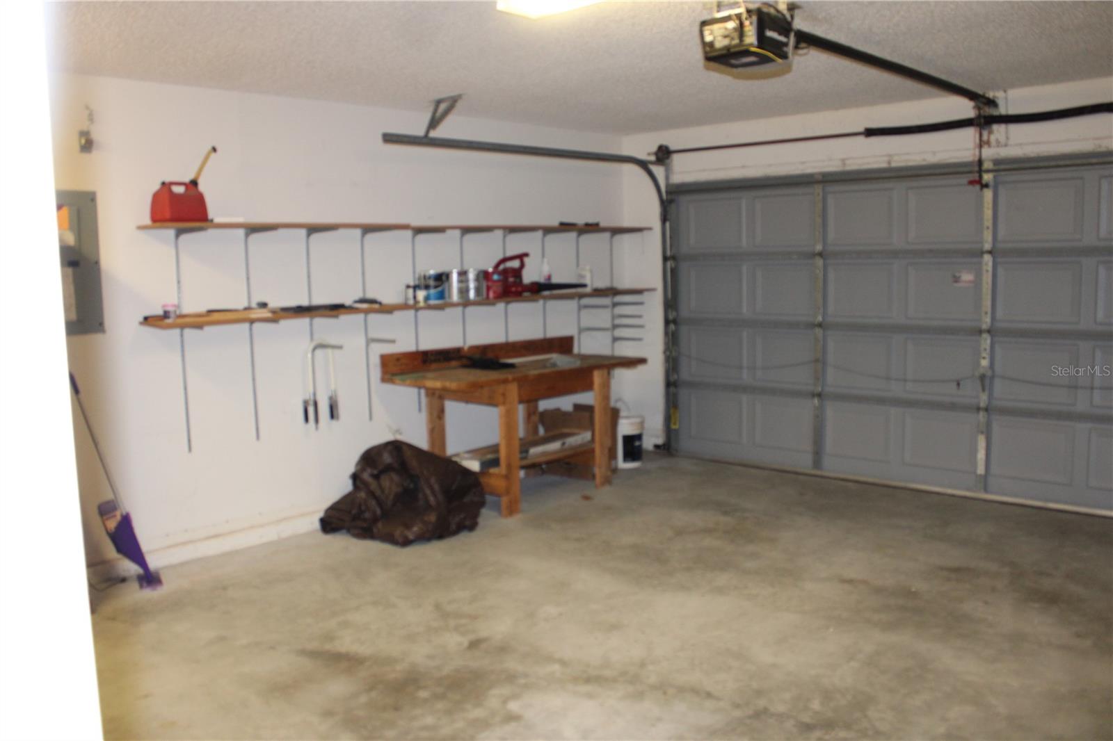 GARAGE