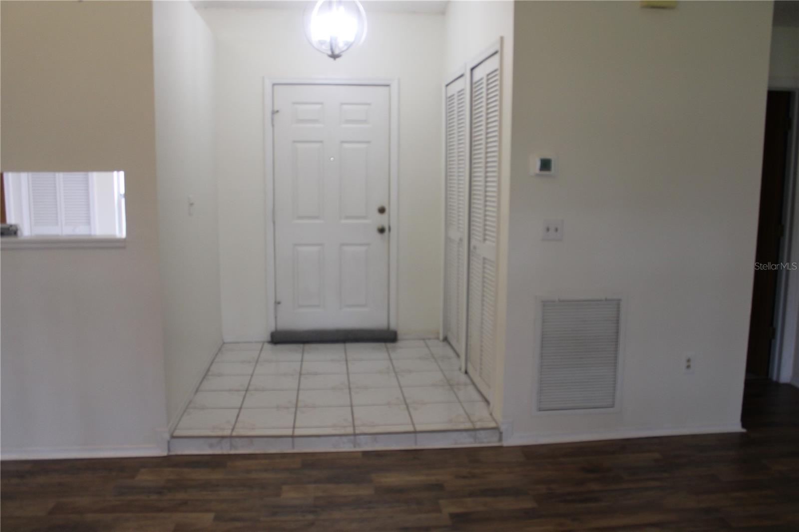 FOYER
