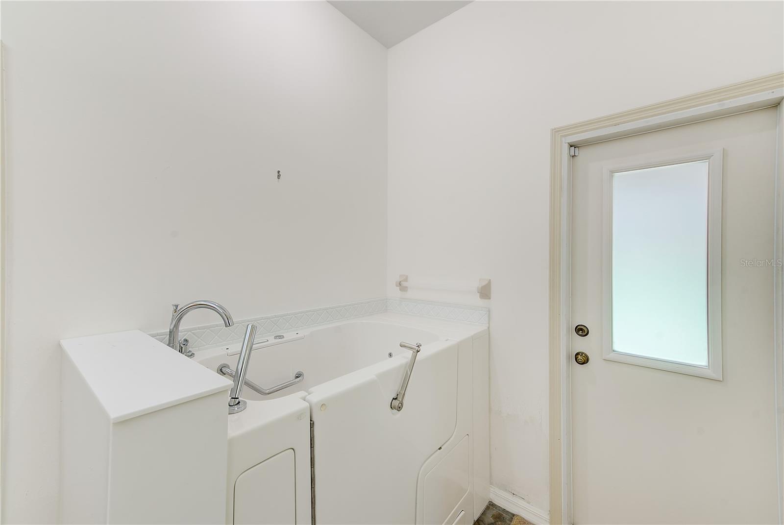 Walk-in tub installed in 2022
