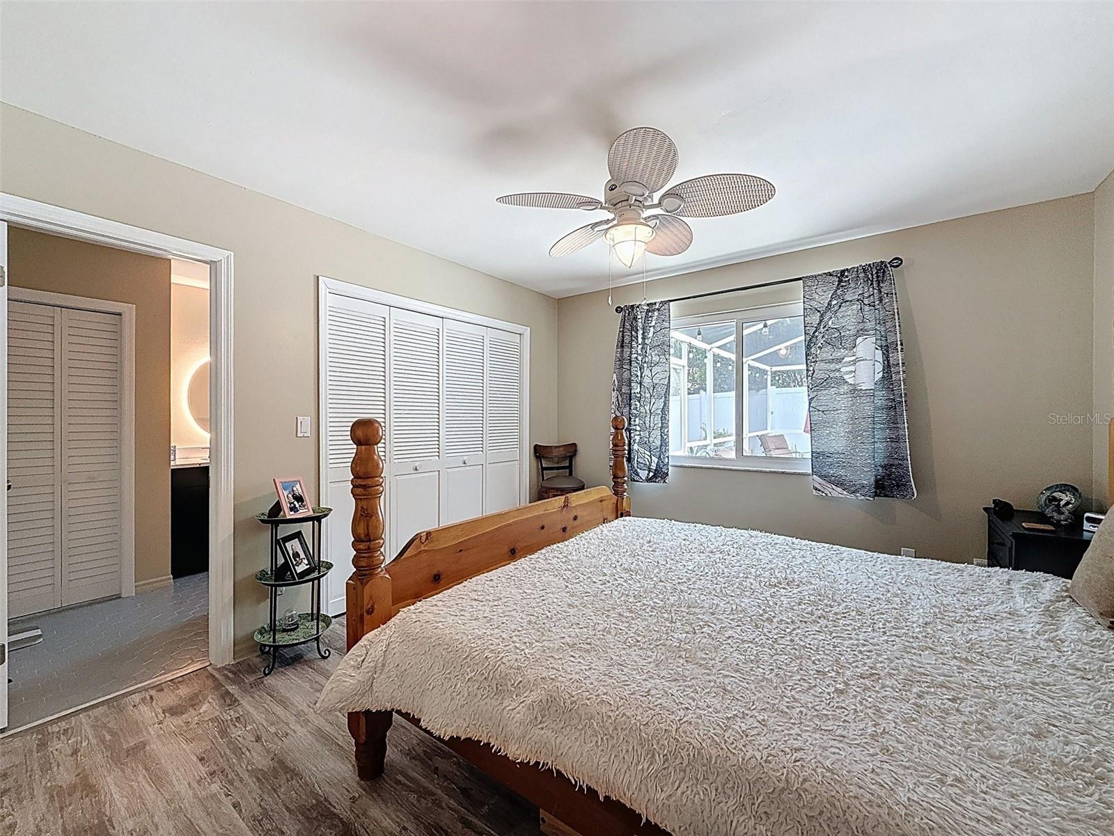 SECOND bedroom with en-suite bathroom