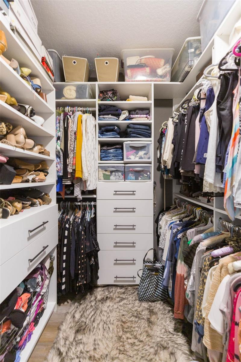 Her Custom Closet