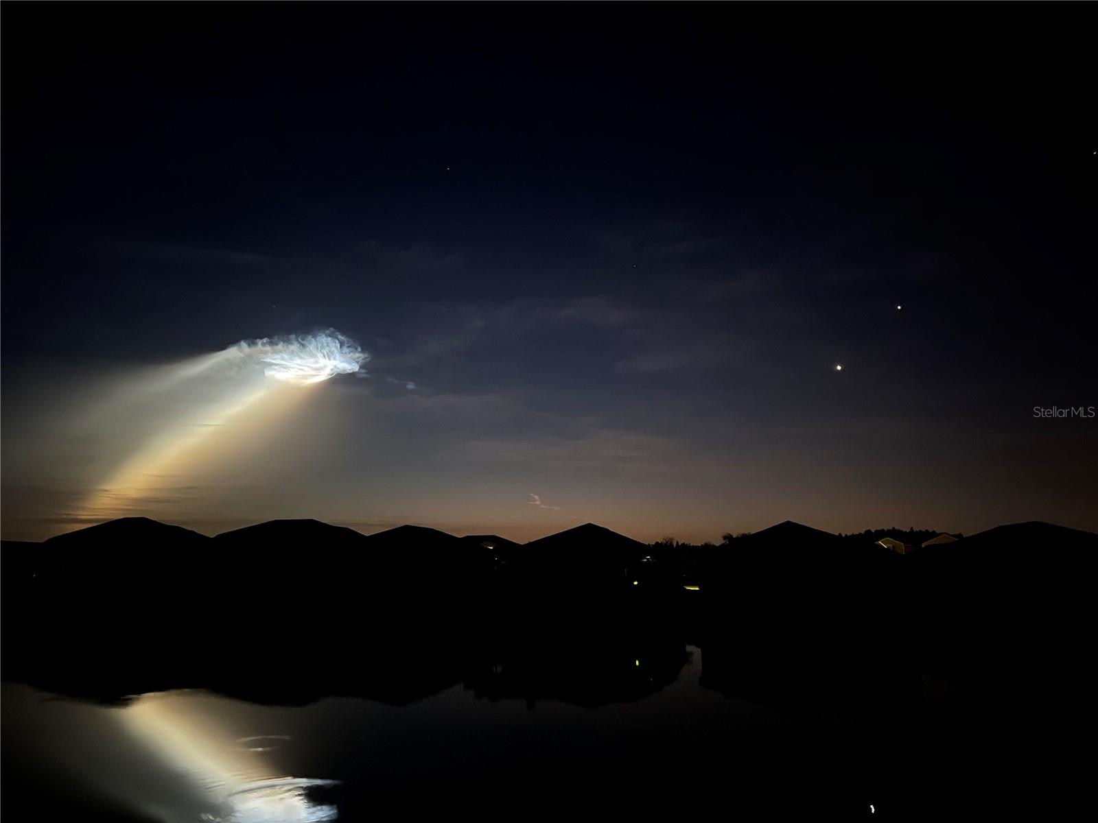 SPACEX LAUNCH VIEWED FROM LANAI