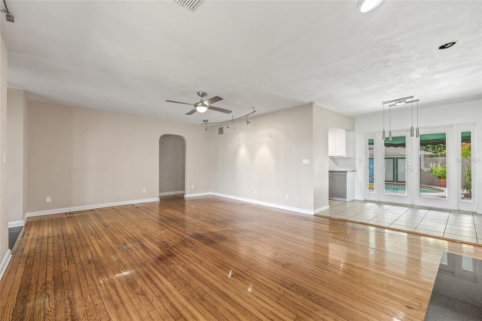 Room without staging.
