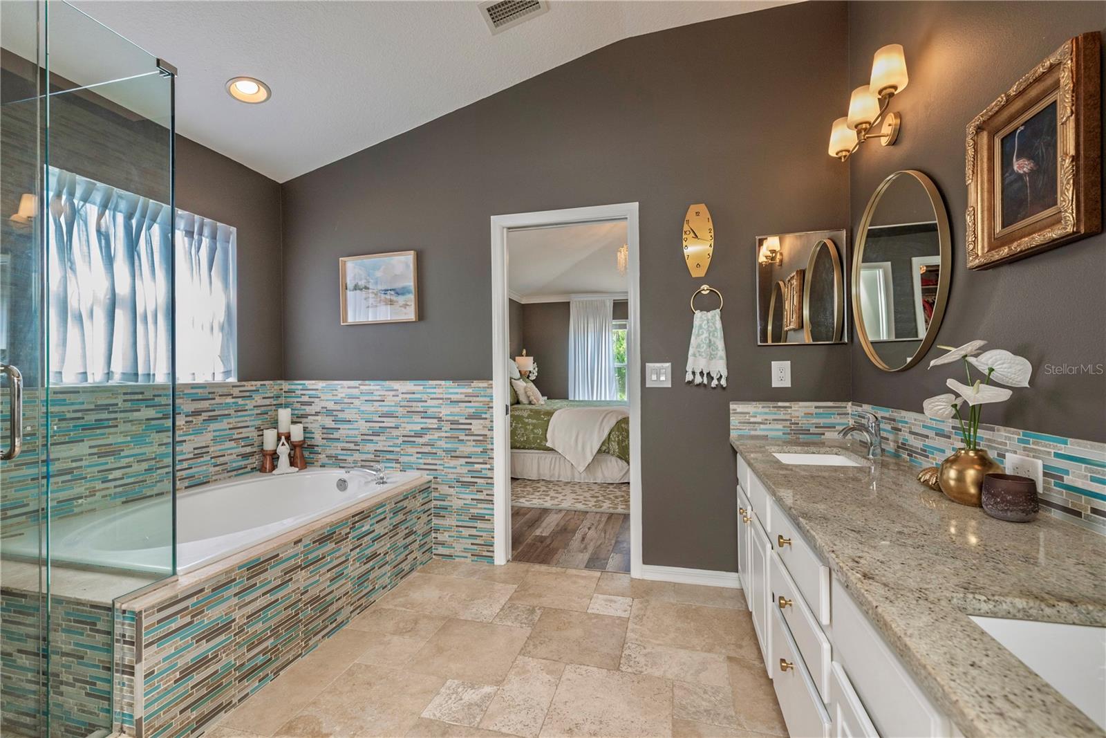 Primary ensuite bathroom.