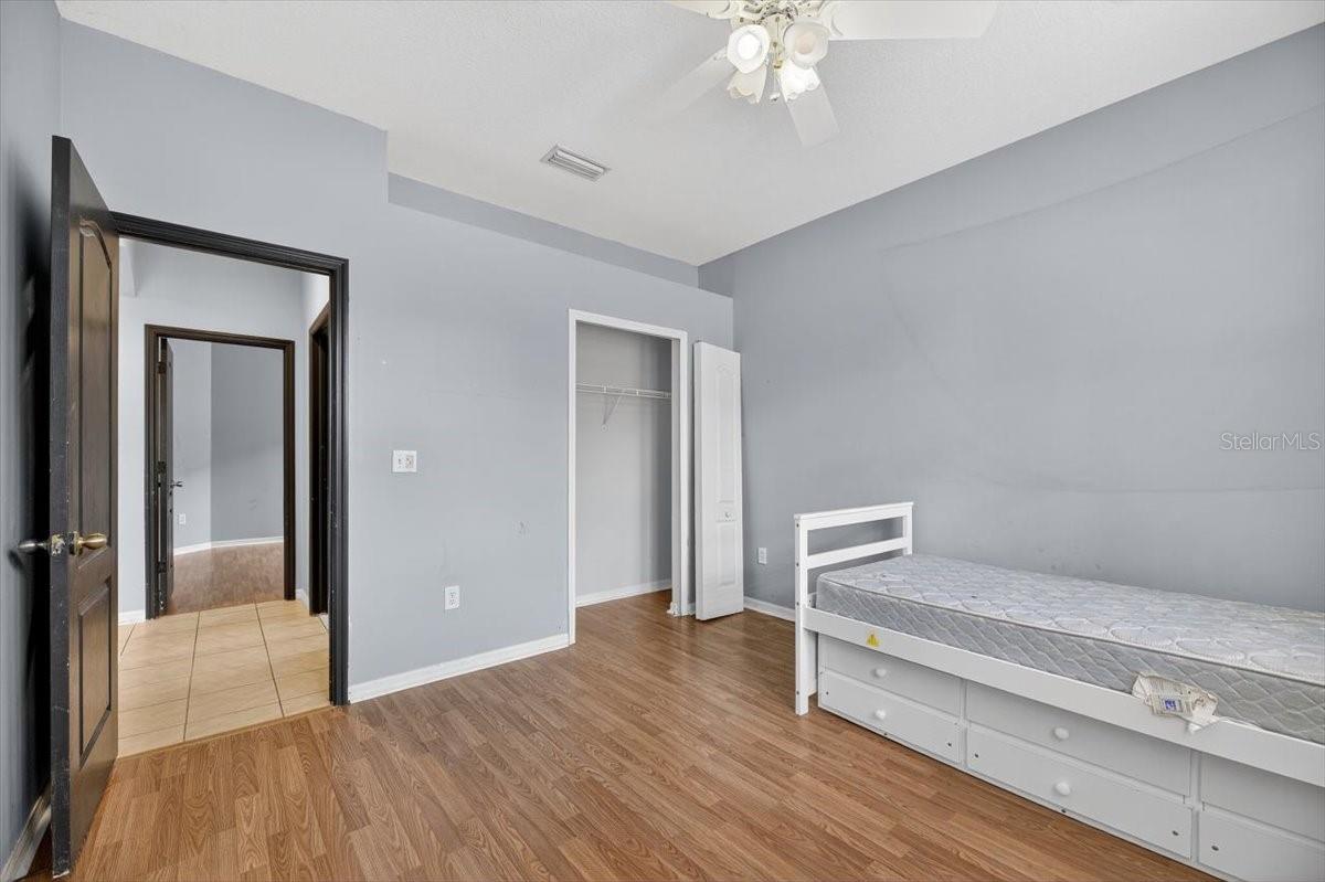 2nd bedroom