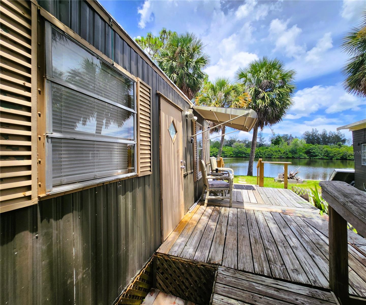6975 Edgewater Dr: 1 bedroom, 1 bathroom MH, 480sf