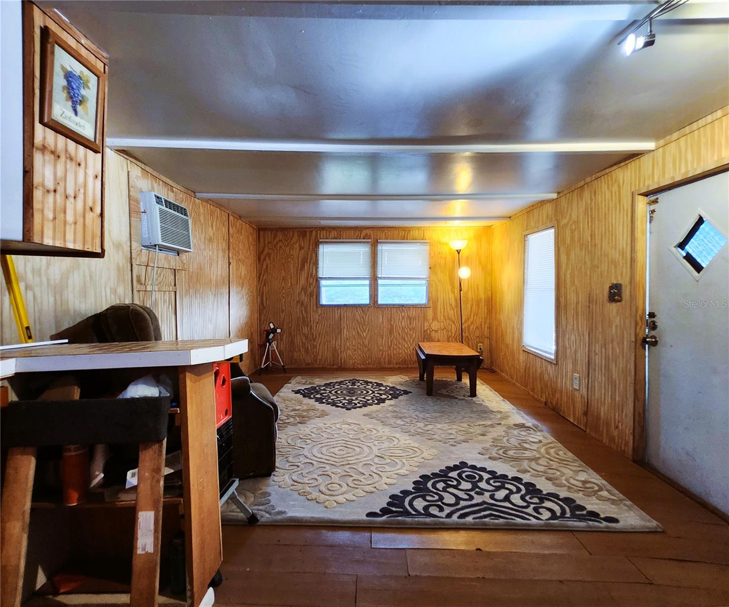 Main Entrance: 6975 Edgewater Dr: 1 bedroom, 1 bathroom MH, 480sf