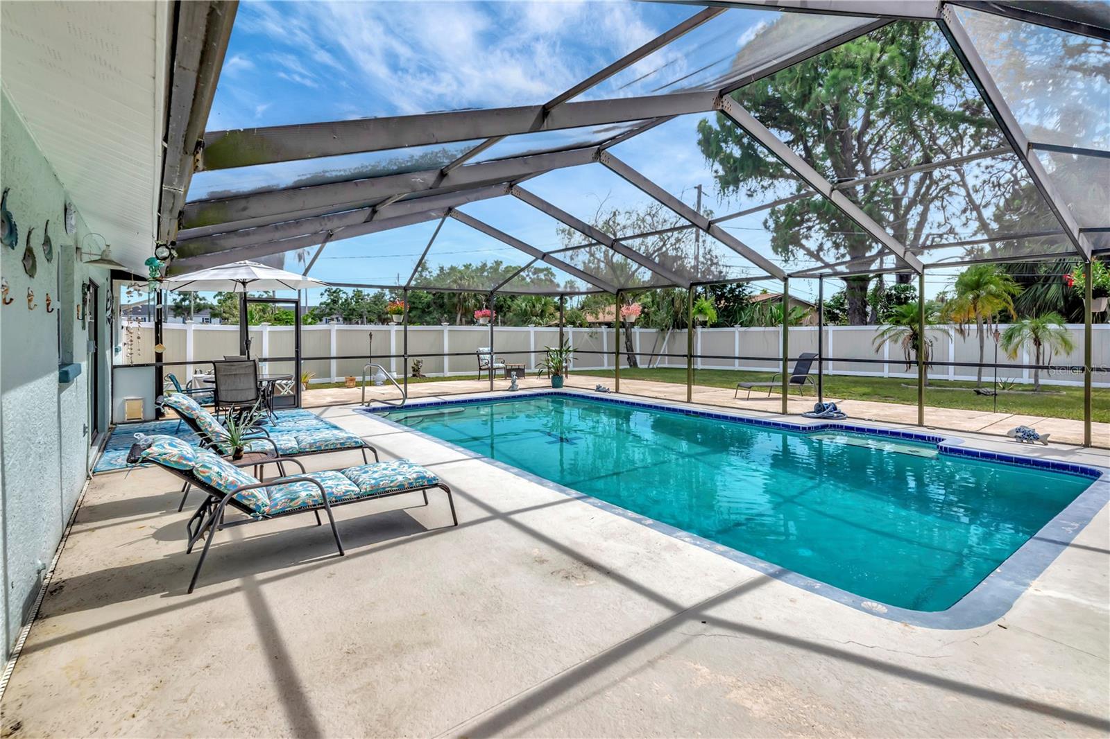 Enjoy Florida Living - Perfect Pool and Large Yard