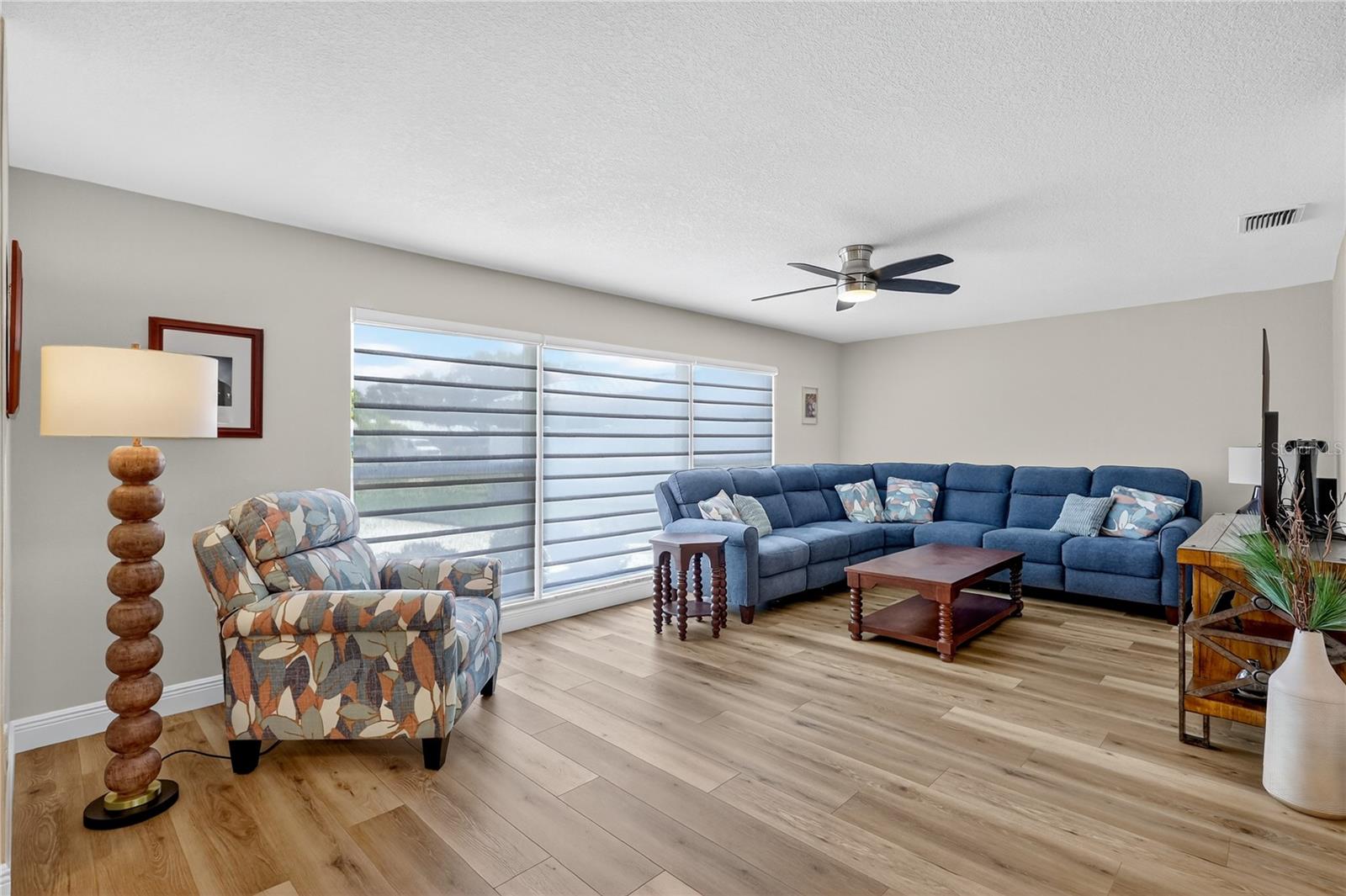 Large living room.