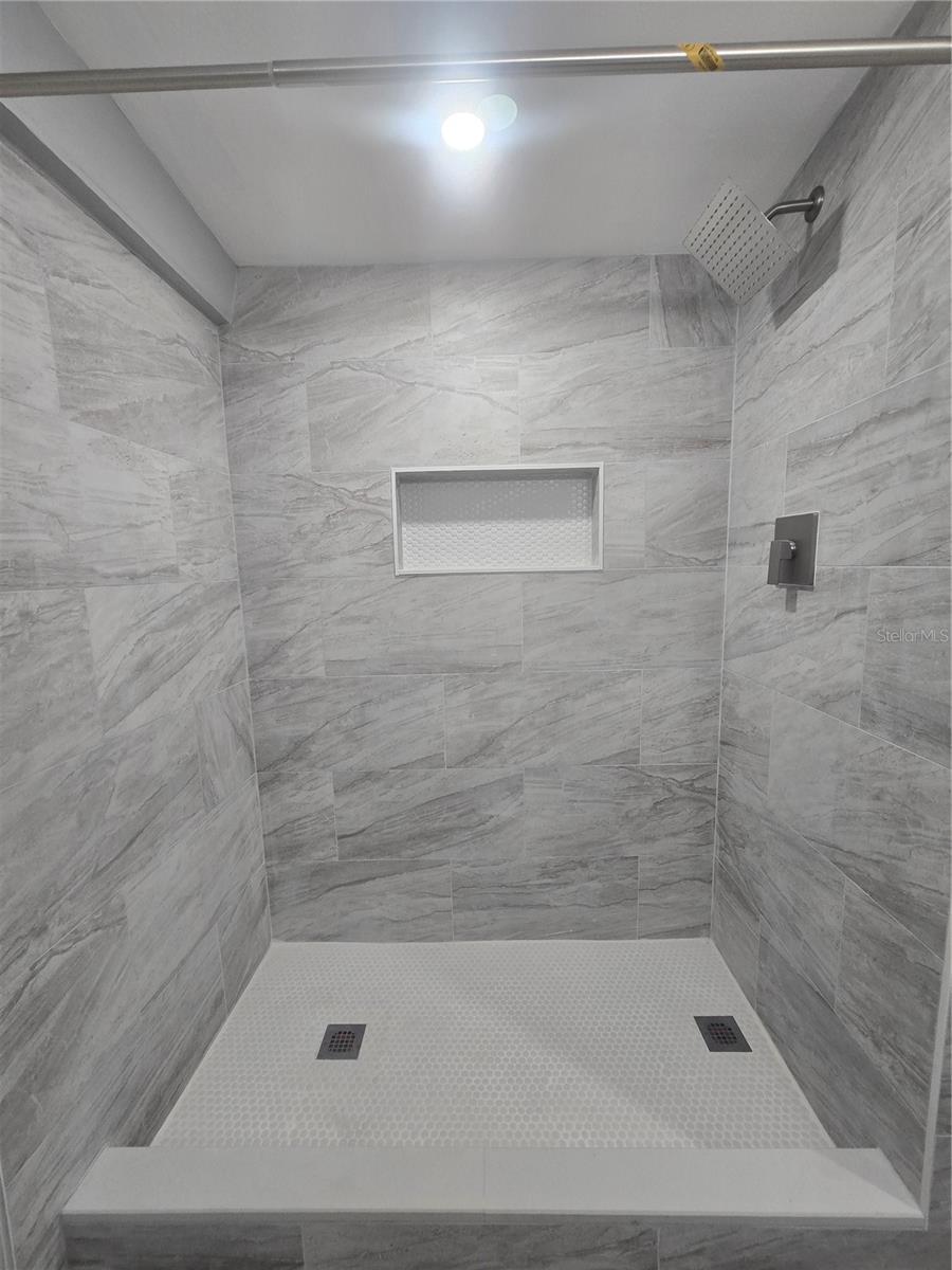 2ND BATHROOM