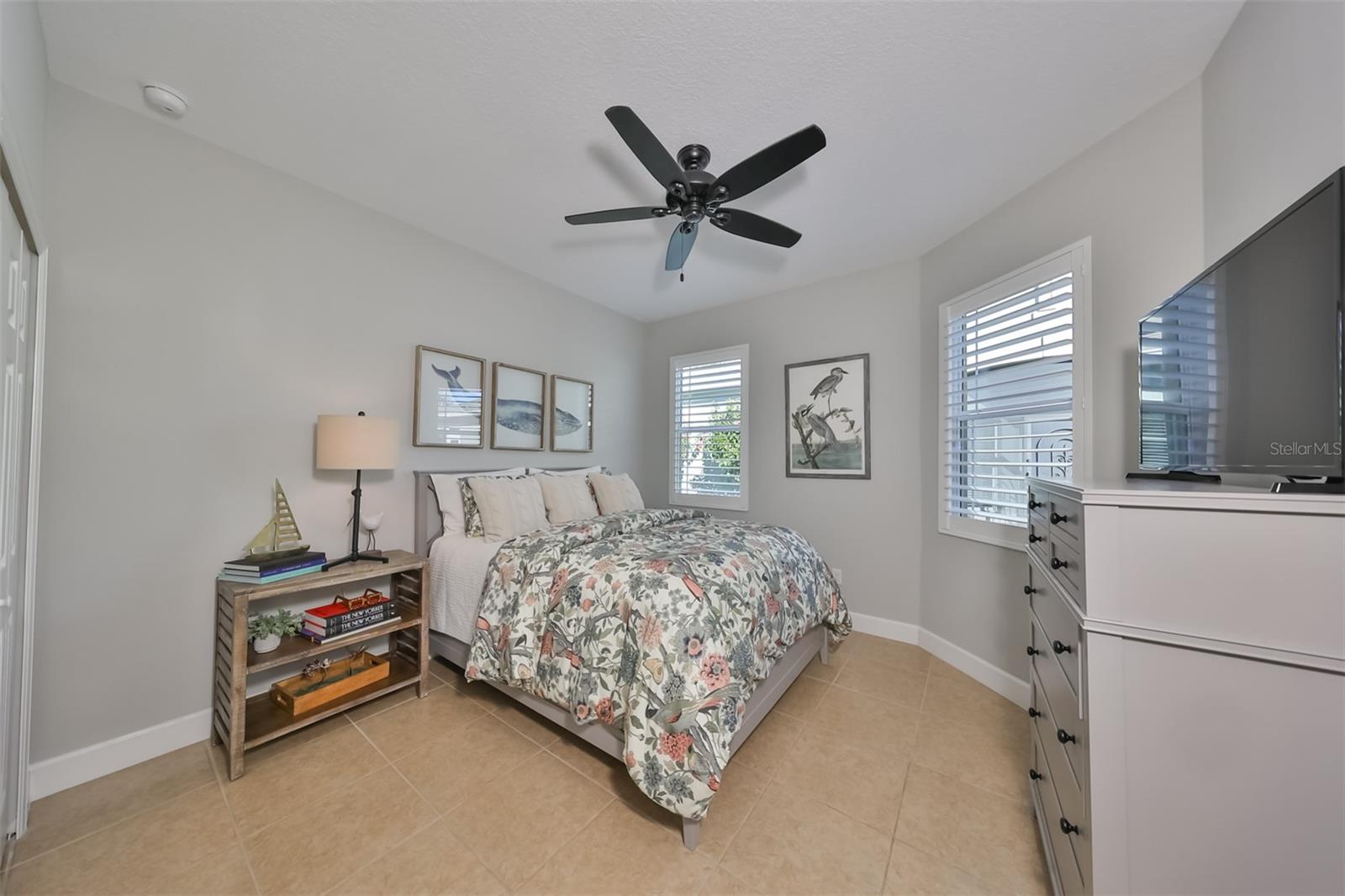 Guest bedroom is on the other side of the villa, for ultimate privacy and offers neutral colors and lots of sunshine.