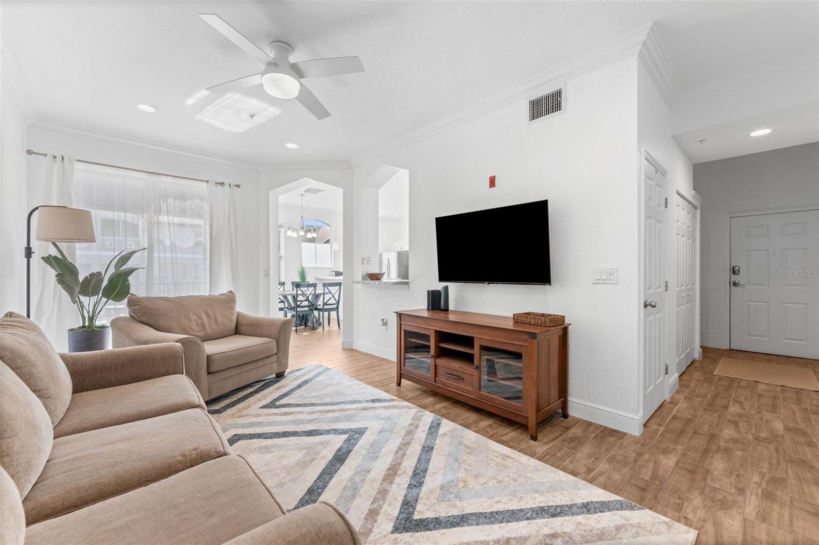 Fully furnished and ready for new owner
