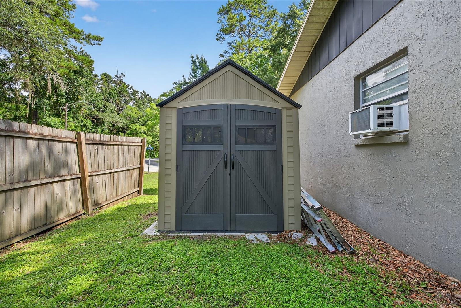 Shed in yard