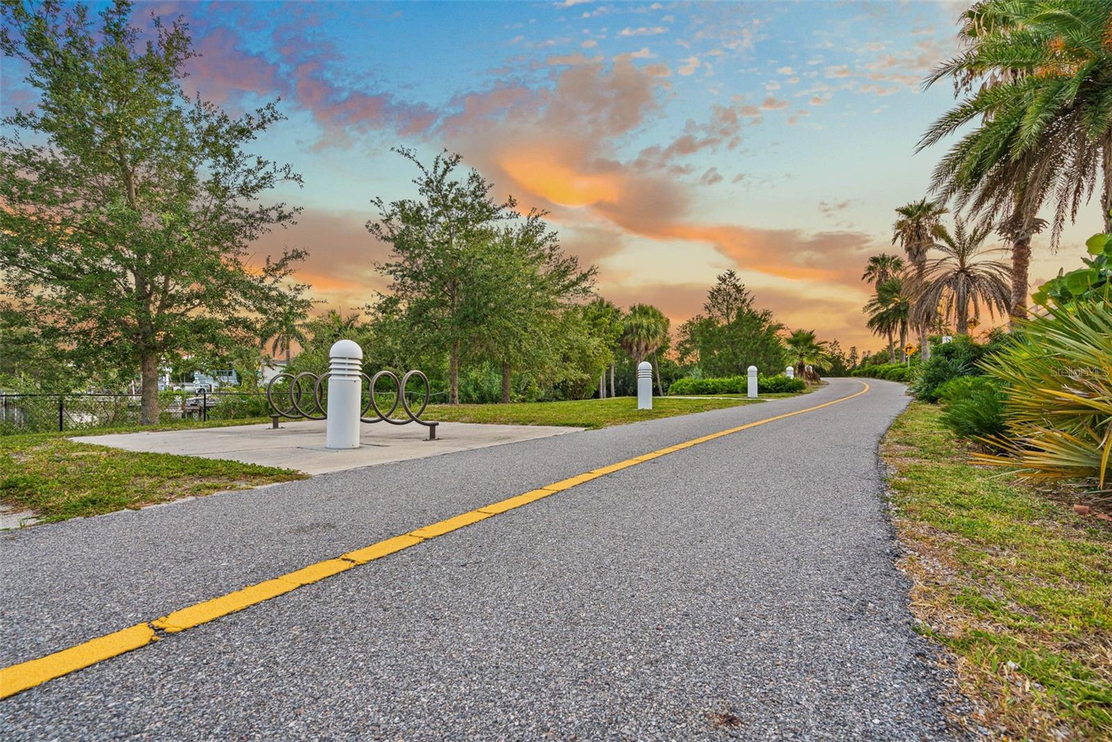 Bike path to the beach