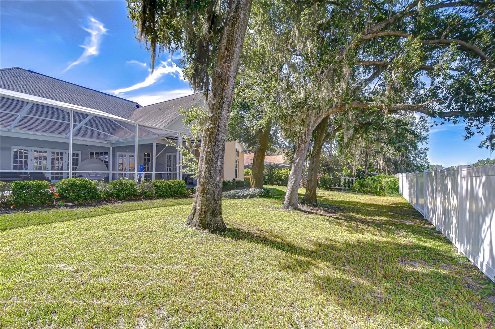 Large fenced yard!
