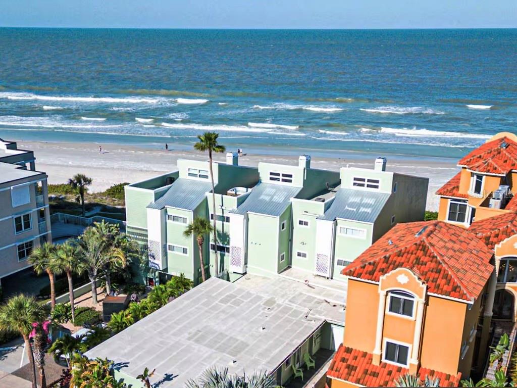 Aerial view of Sunplace condo
