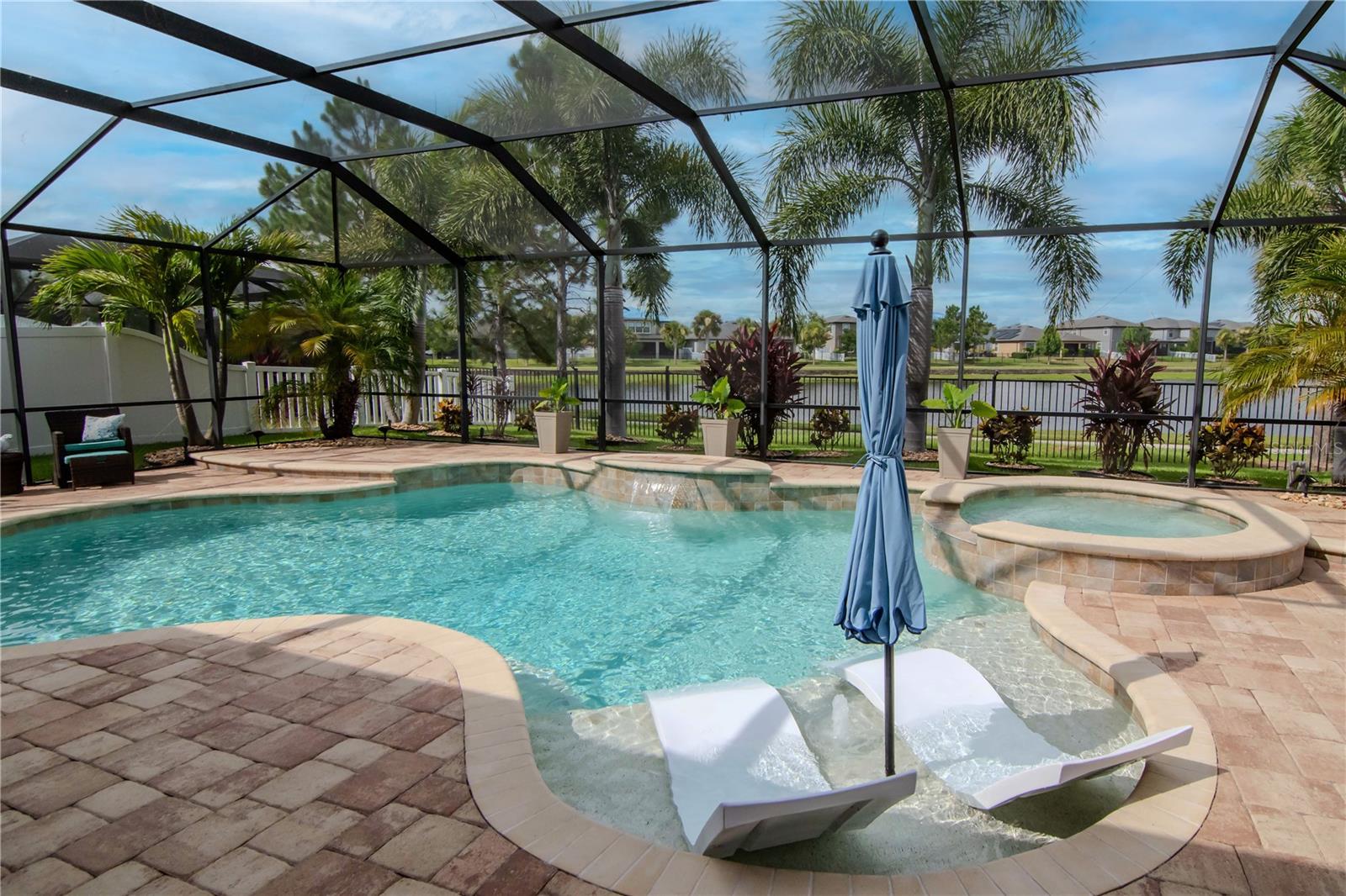 Sun Shelf with Loungers
