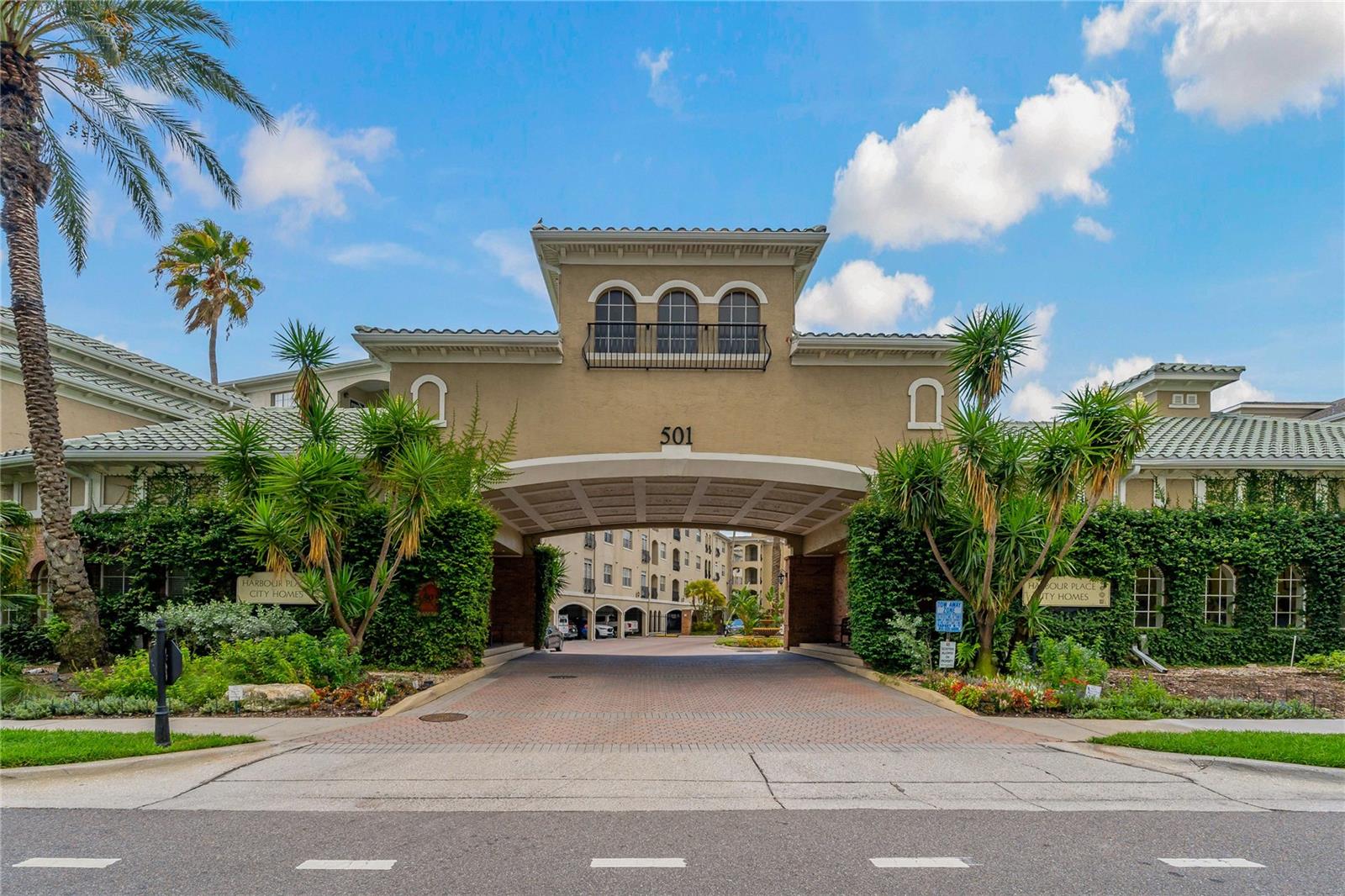 Harbor Place City Homes Entrance