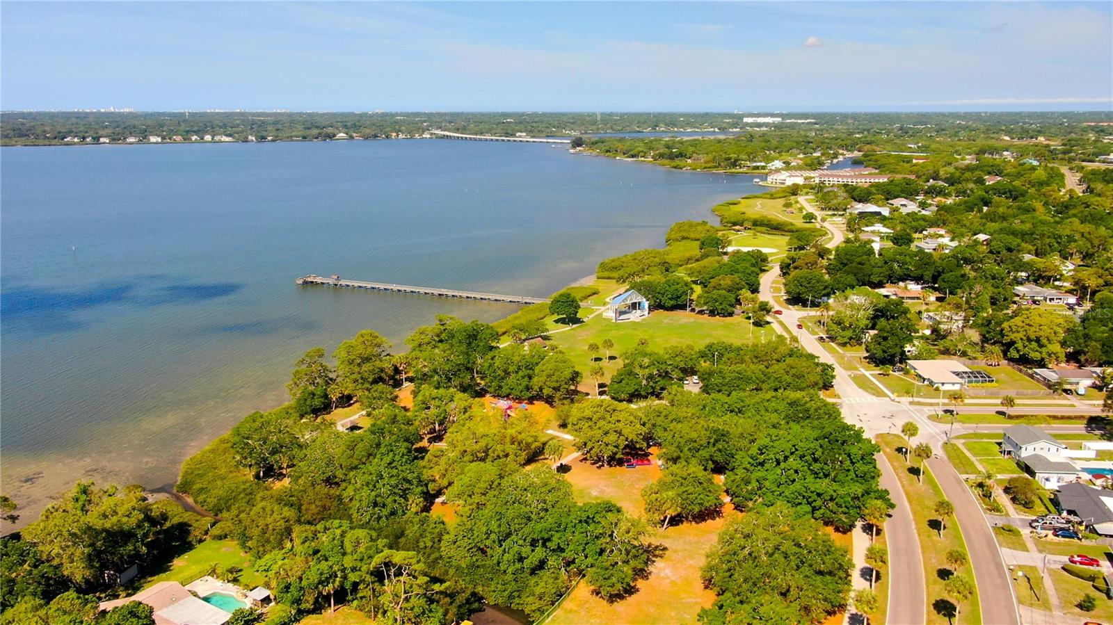 Local pier and parks across the street and within 2 min walk