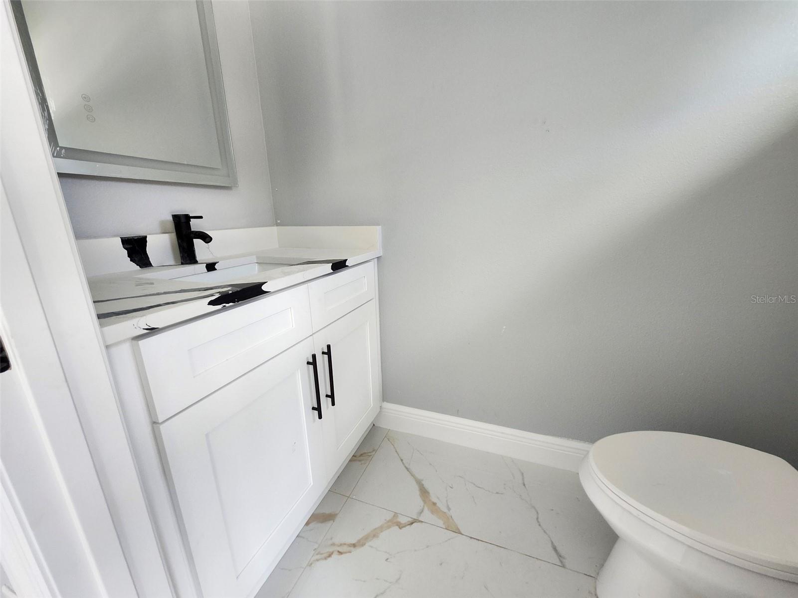 1/2 bath