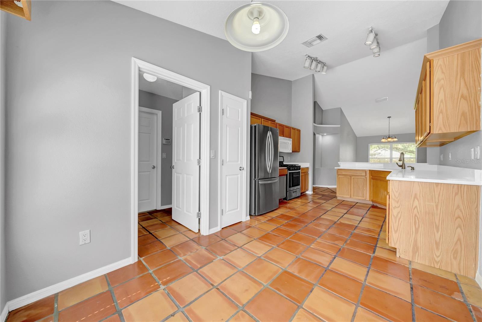 Kitchen dining room