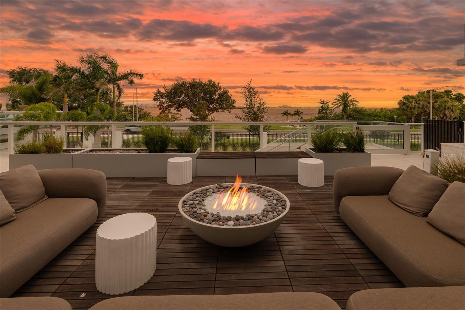 Outdoor community amenities